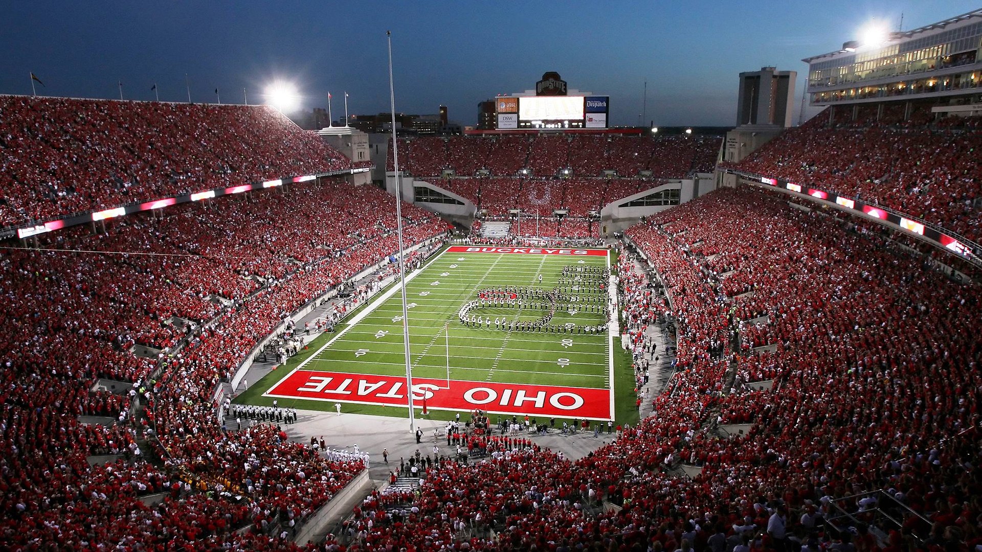 球迷狂欢！友谊赛现场气氛火爆无限，球会友谊赛足球赛程